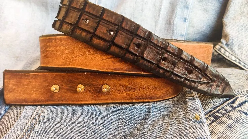 Handmade Brown Leather Belt - Unique Alligator Texture No Buckle - Customizable Gift for Men