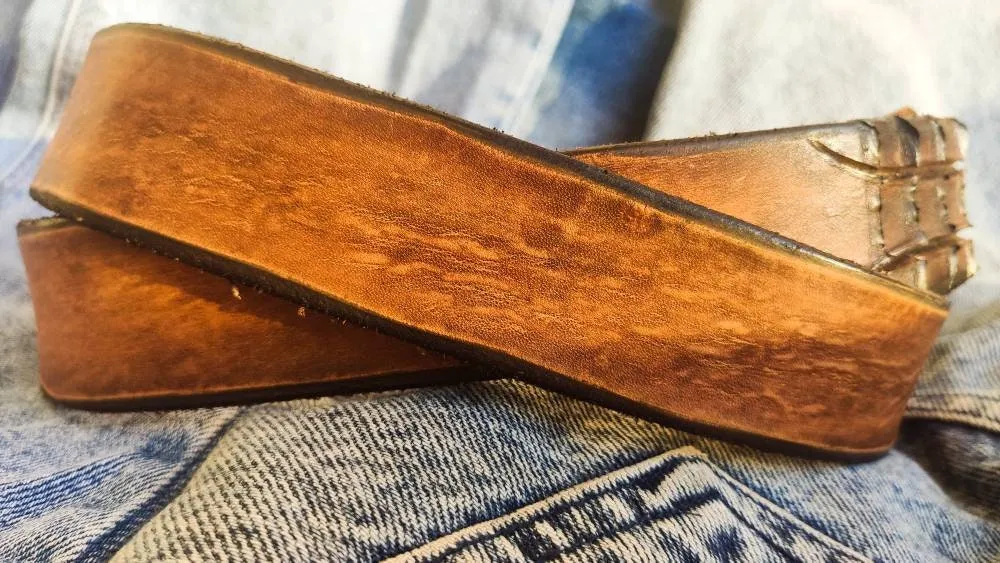 Handmade Brown Leather Belt - Unique Alligator Texture No Buckle - Customizable Gift for Men