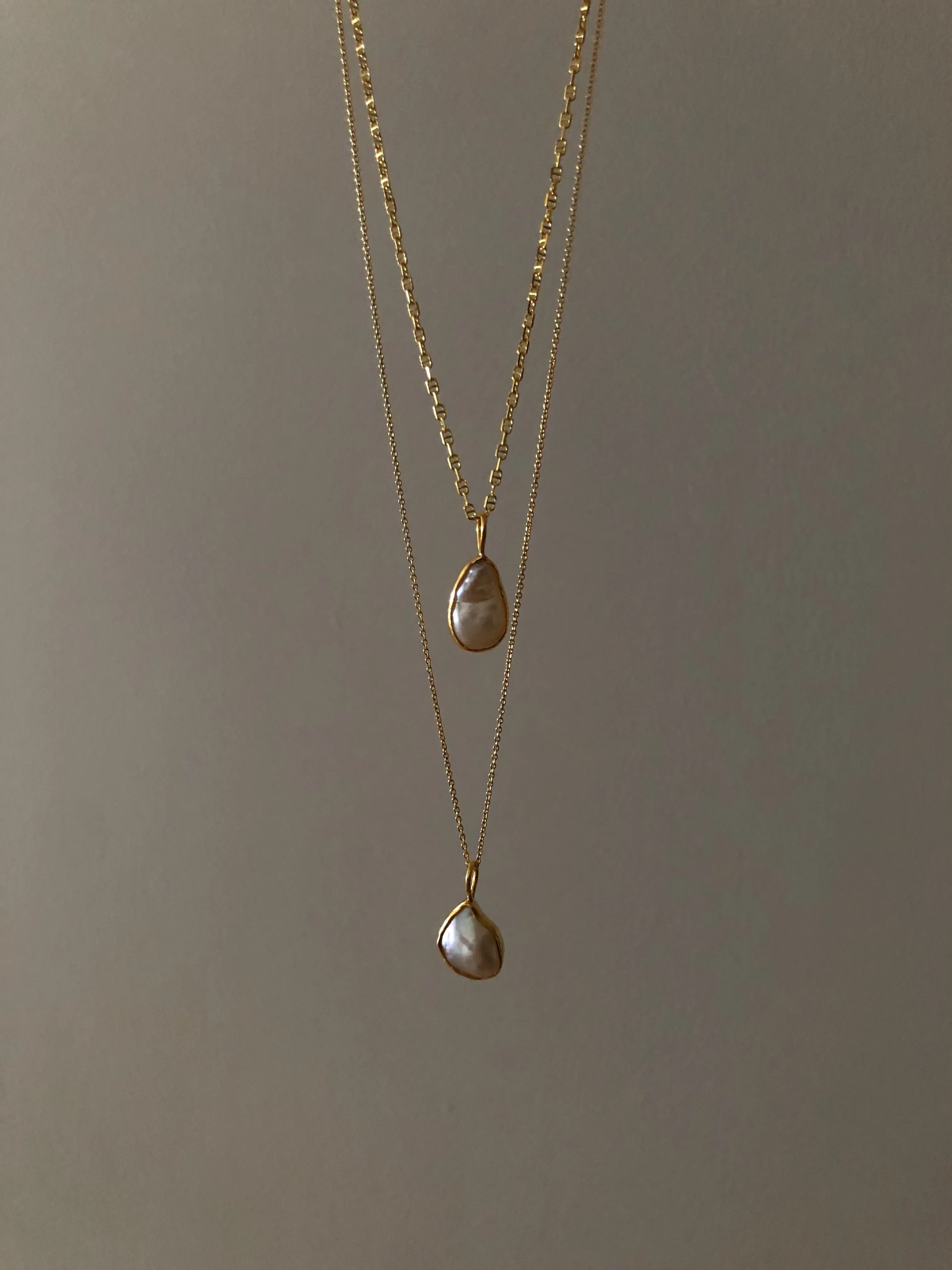 Pearl Outline Pendant / Necklace, Solid Gold