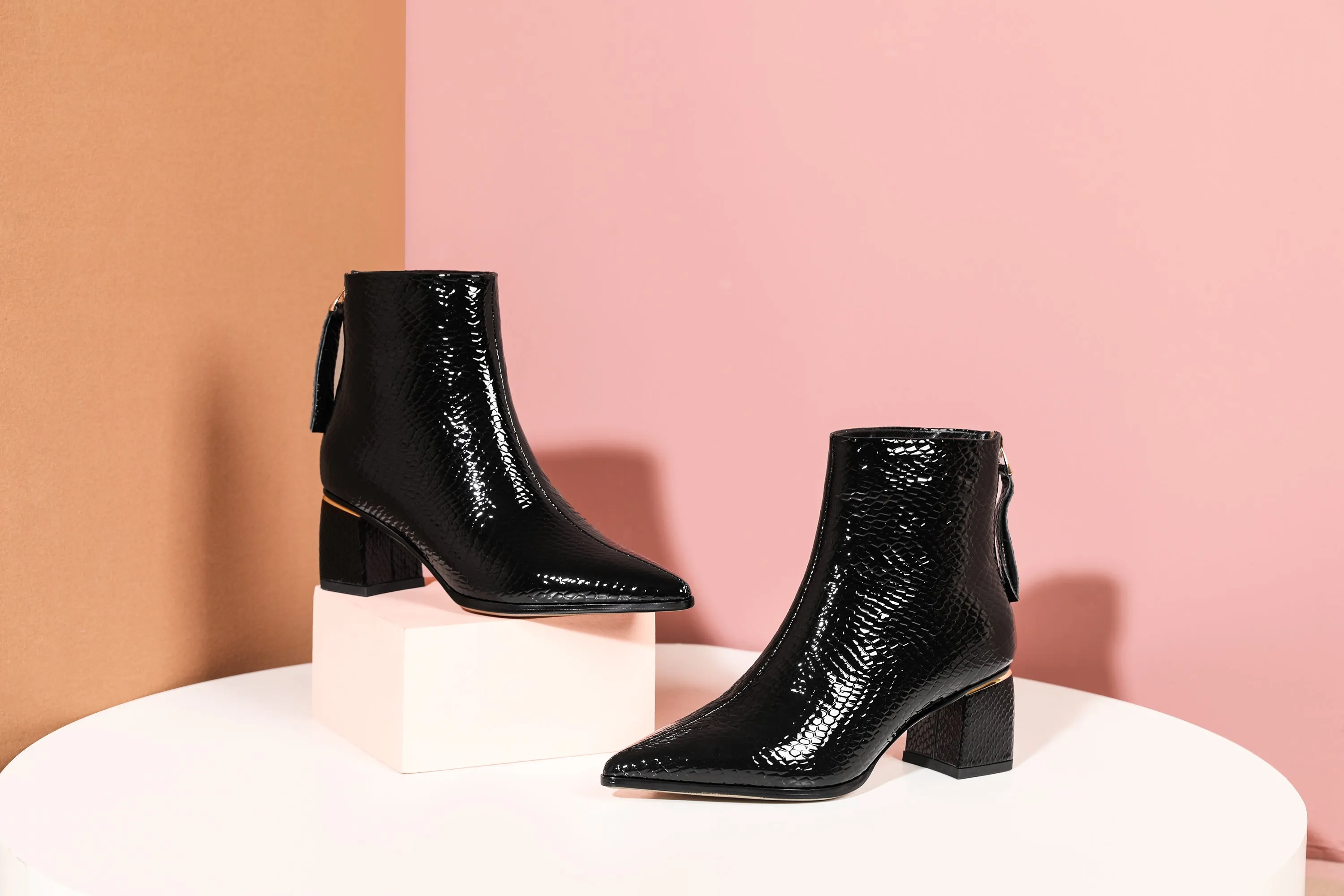 TinaCus Women's Genuine Leather Handmade Pointed Toe Modern Zip Up Mid Chunky Heel Classic Ankle Boots